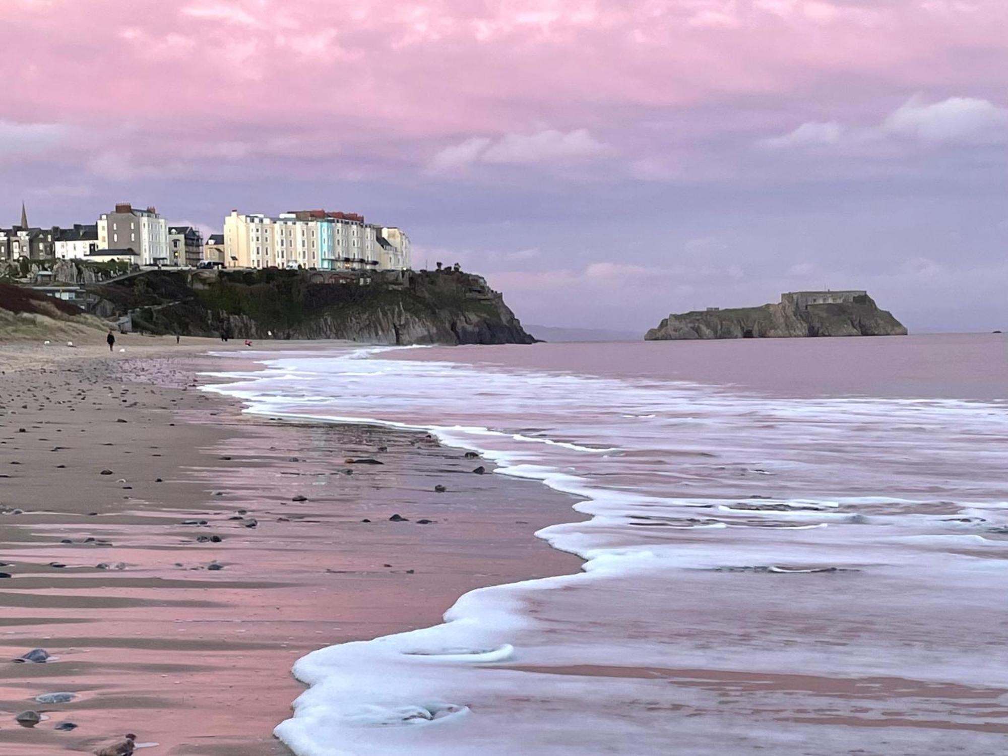 South Seas Tenby Exteriör bild